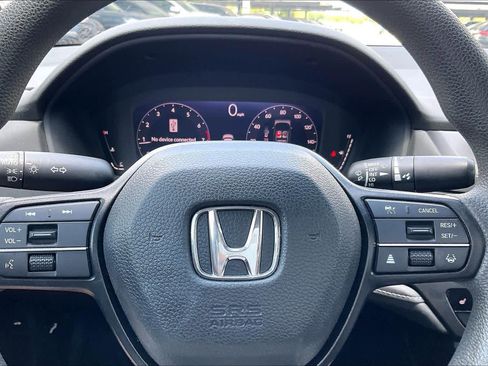 Used 2023 Honda Accord EX image 32