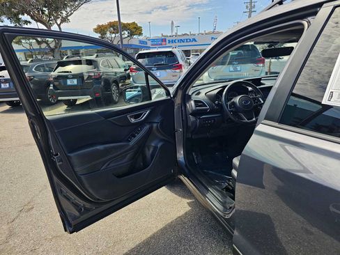 Certified 2023 Subaru Forester Premium w/ Popular Package #2 AWD/4WD image 19