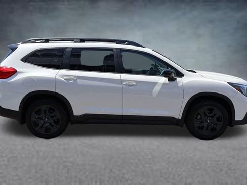 Certified 2024 Subaru Ascent Onyx Edition w/ Popular Package Onyx AWD/4WD image 2