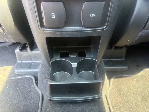 Used 2023 Ford Explorer XLT w/ Equipment Group 202A AWD/4WD image 36