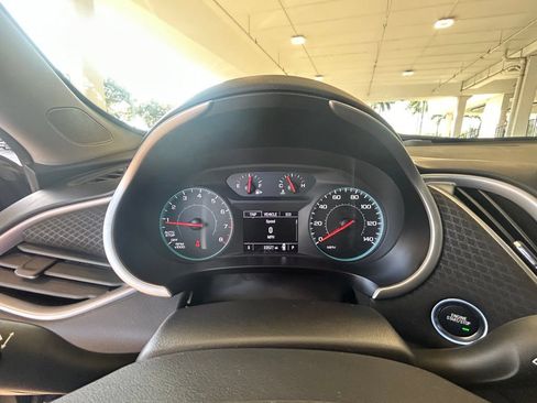Used 2025 Chevrolet Malibu LT FWD image 37