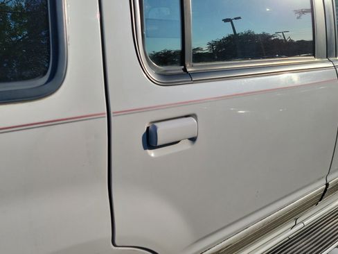 Used 1995 Ford Explorer Eddie Bauer RWD image 19