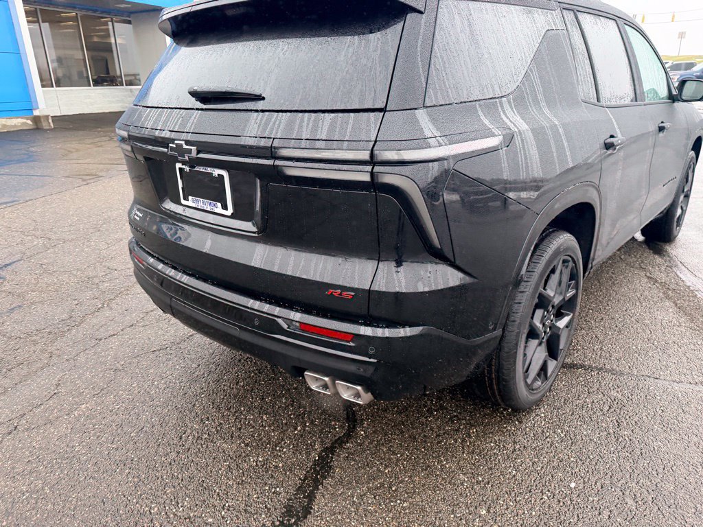 New 2026 Chevrolet Traverse RS w/ LPO, Floor Liner Package FWD image 7