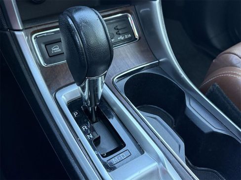 Used 2019 Subaru Ascent Touring image 24