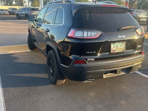 Used 2019 Jeep Cherokee Latitude Plus w/ Trailer Tow Group image 4