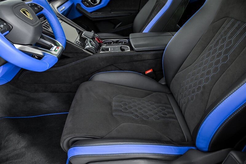 Used 2024 Lamborghini Urus S AWD/4WD image 27