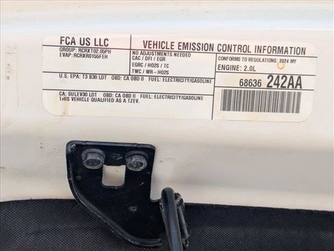 Used 2024 Jeep Wrangler Unlimited AWD/4WD image 25