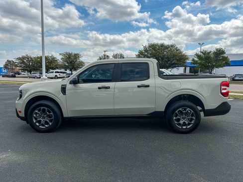 Used 2025 Ford Maverick XLT w/ Equipment Group 302A AWD/4WD image 9