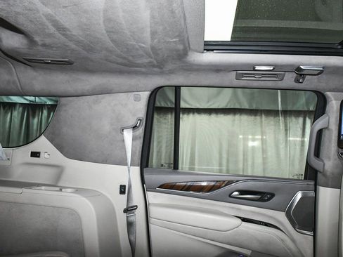 Used 2021 Cadillac Escalade ESV Sport Platinum image 65