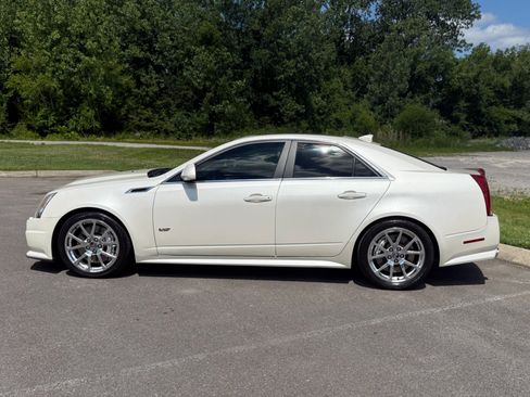 Used 2011 Cadillac CTS V RWD image 7