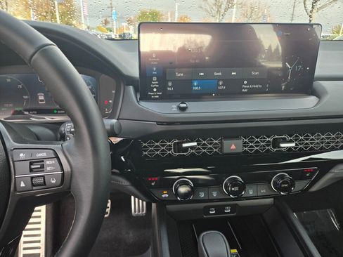 Used 2025 Honda Accord Sport image 14