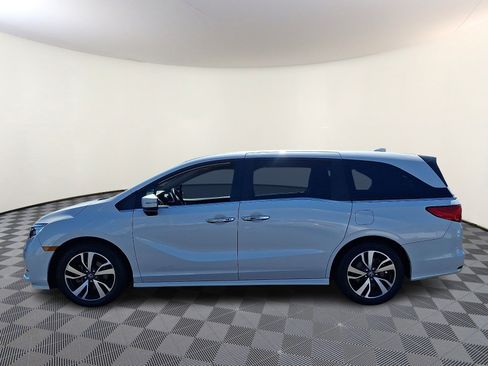 Used 2023 Honda Odyssey Touring image 4