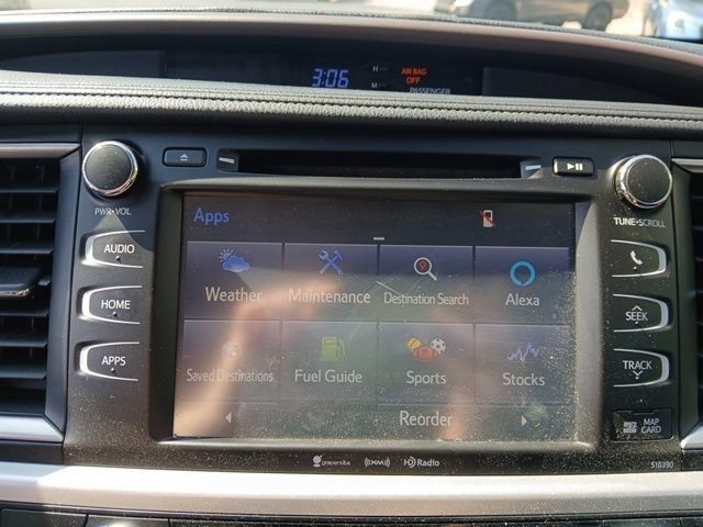 Used 2019 Toyota Highlander XLE AWD/4WD image 28