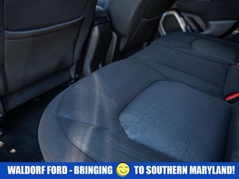 Used 2017 Jeep Renegade Latitude w/ Cold Weather Group image 34