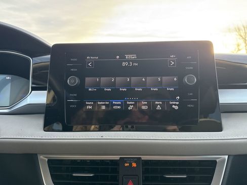 New 2026 Volkswagen Taos SE image 17