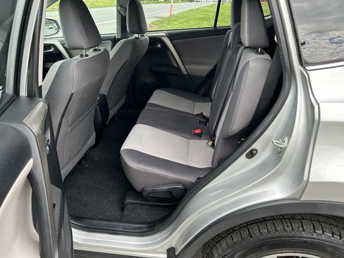 Used 2014 Toyota RAV4 XLE FWD image 13