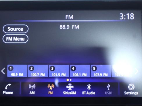 Used 2025 Nissan Altima 2.5 SV FWD image 16
