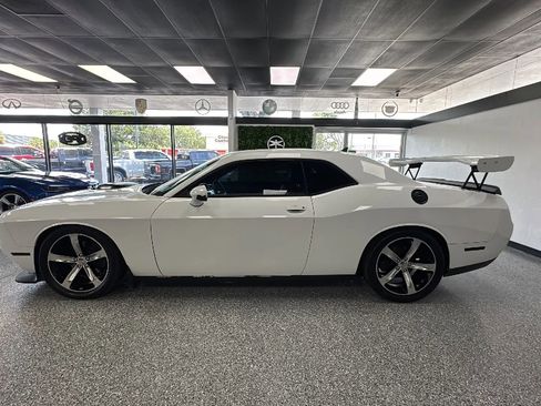 Used 2015 Dodge Challenger R/T Plus RWD image 1