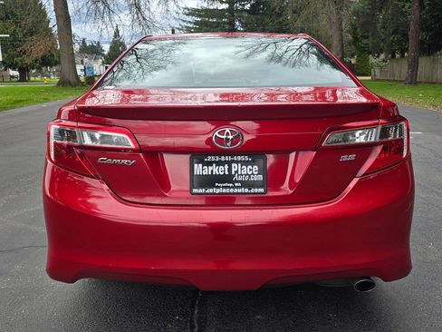 Used 2013 Toyota Camry SE image 5