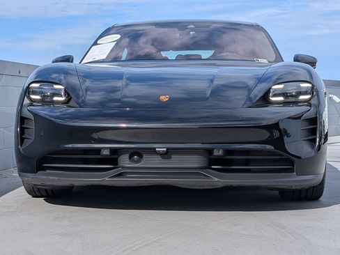 Certified 2022 Porsche Taycan GTS image 8