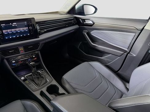 New 2025 Volkswagen Jetta SEL FWD image 23