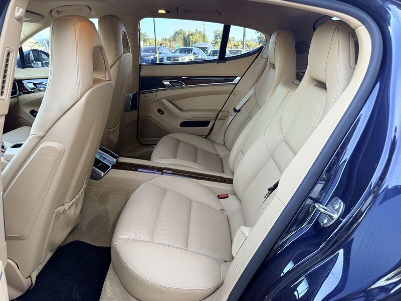 Used 2013 Porsche Panamera S RWD image 25