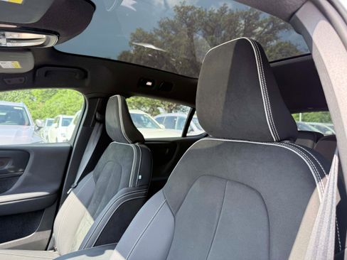 Certified 2023 Volvo C40 P8 Recharge Plus AWD/4WD image 10