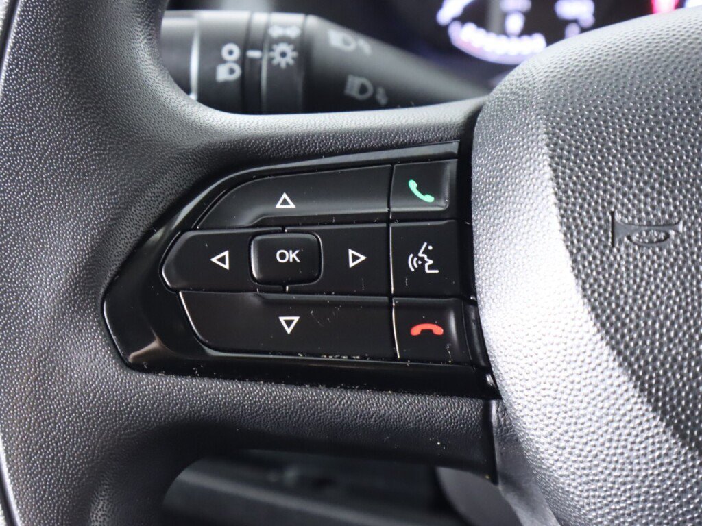 Used 2025 RAM ProMaster 2500 w/ Convenience Group FWD image 12