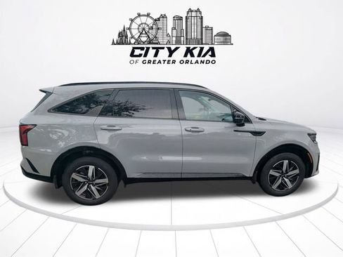 Certified 2023 Kia Sorento EX FWD image 7