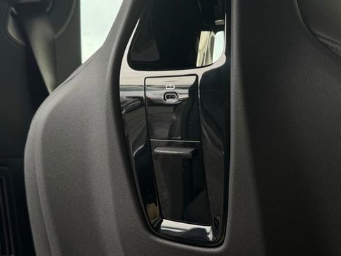 New 2026 BMW iX xDrive60 image 22