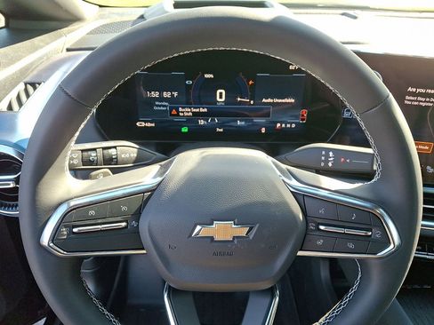 New 2026 Chevrolet Equinox EV LT w/ Convenience Package II FWD image 17