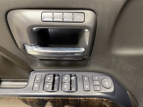 Used 2016 GMC Sierra 2500 Denali w/ Suspension Package, Off-Road image 13