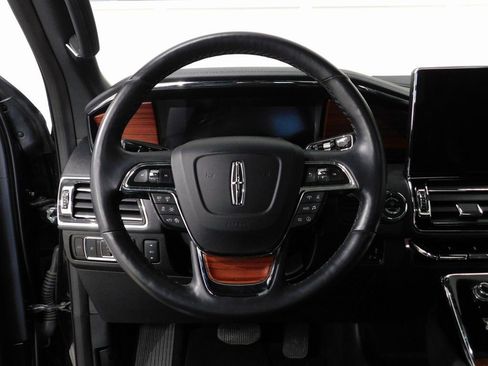 Used 2024 Lincoln Navigator Reserve w/ Equipment Group 201A image 39