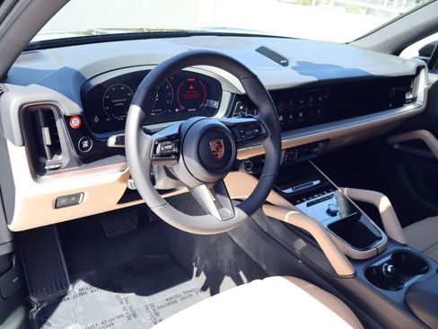 New 2026 Porsche Cayenne AWD/4WD image 4