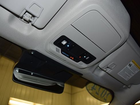 Used 2024 Ford Mustang Mach-E Premium image 28