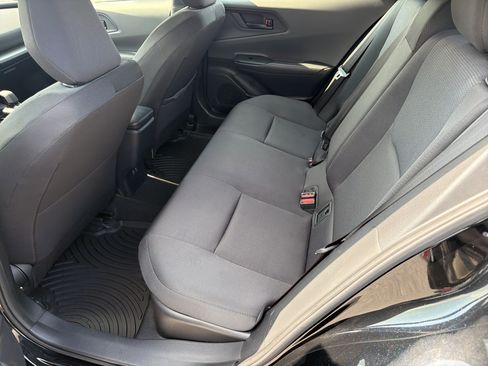 Certified 2024 Toyota Prius LE FWD image 30