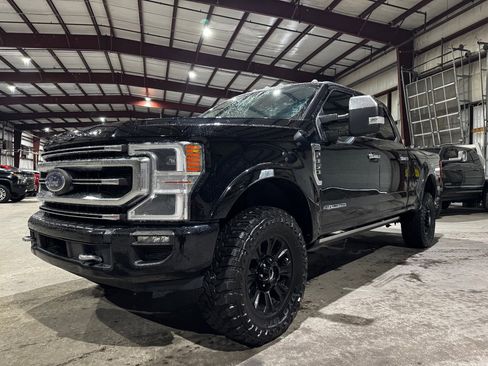 Used 2020 Ford F350 Platinum w/ Tremor Off-Road Package image 9