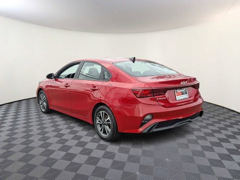 Used 2023 Kia Forte LXS w/ LXS Technology Package image 7