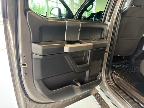 Used 2018 Ford F150 XLT w/ Equipment Group 302A Luxury AWD/4WD image 18