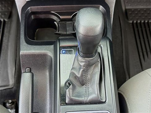 Certified 2018 Toyota Tacoma SR image 16