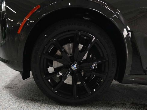 New 2026 BMW X7 M60i image 5