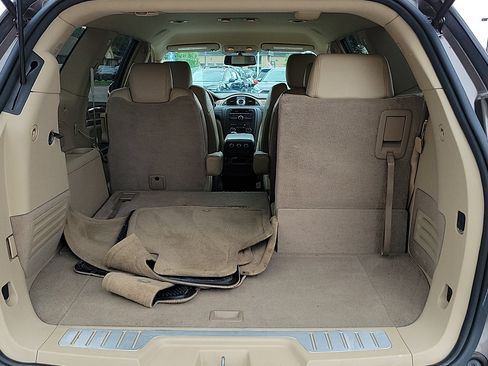 Used 2009 Buick Enclave CXL w/ Driver Confidence Package FWD image 7