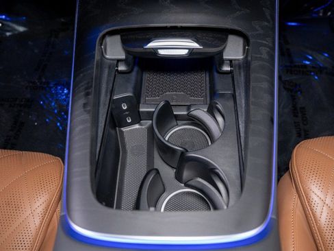 Used 2025 Mercedes-Benz E 450 4MATIC Sedan image 24