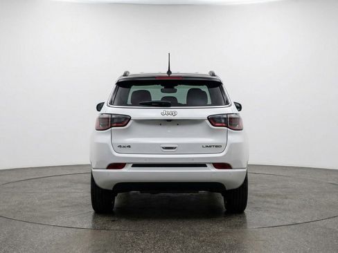 Used 2025 Jeep Compass Limited AWD/4WD image 7