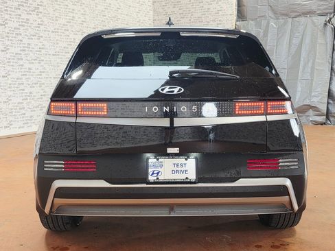 New 2026 Hyundai Ioniq 5 SEL image 7