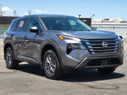 Certified 2026 Nissan Rogue S AWD/4WD image 2