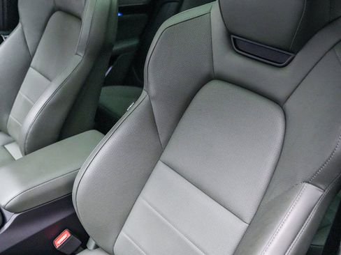 Certified 2025 Porsche Macan 4S Electric AWD/4WD image 27