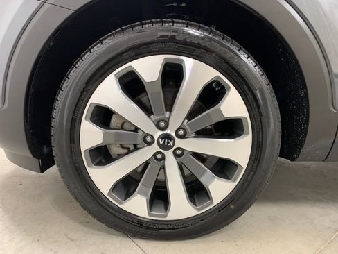 Used 2020 Kia Telluride S AWD/4WD image 2