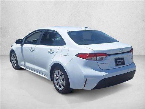 Used 2024 Toyota Corolla LE FWD image 7
