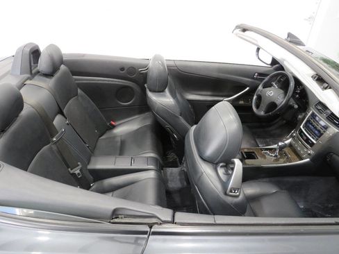 Used 2010 Lexus IS 250C RWD image 30